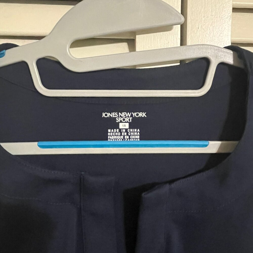 Jones New York Sport Tunic / Top * Size 1X (14-16) * Navy Blue * Short Slv * New - Picture 2 of 5